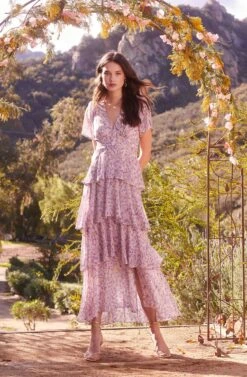 Tayla Floral Tiered Midi Dress 13 Tayla Floral Tiered Midi Dress -Dress Sales Store 23 01 19 ASTR WEDDING40811