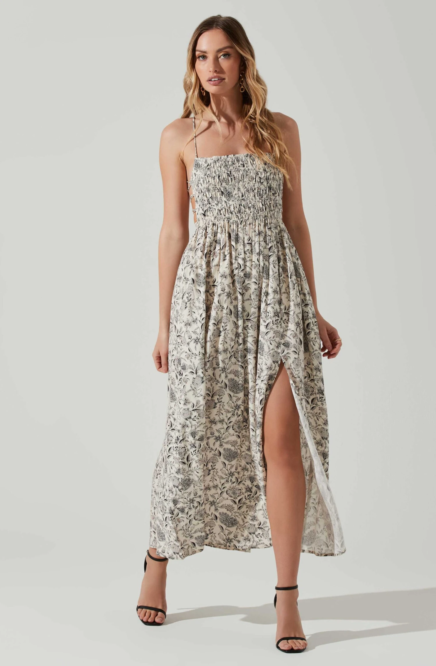 Stasia Floral Smocked Midi Dress 8 Stasia Floral Smocked Midi Dress - Image 6