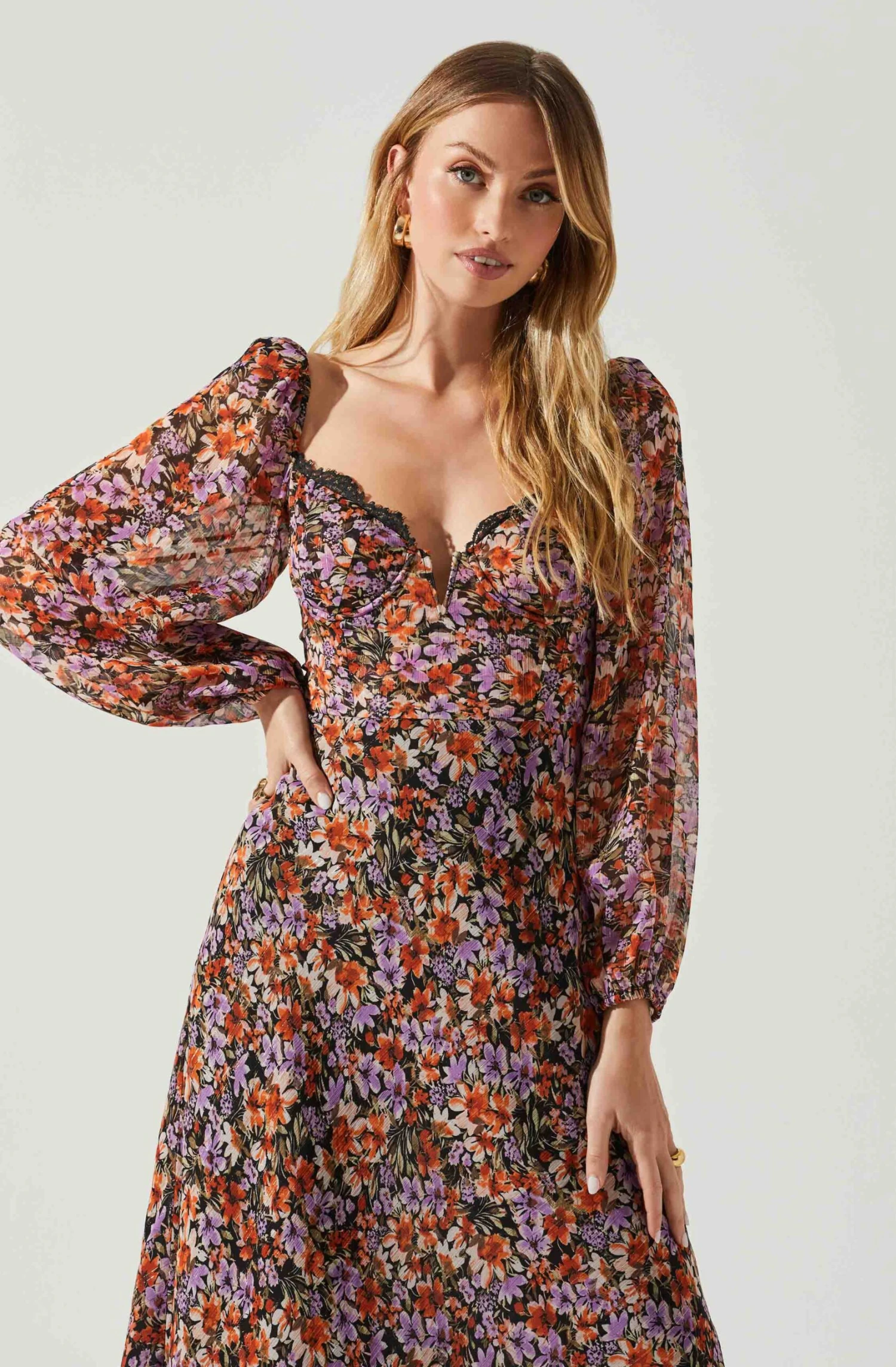 Sylvie Floral Puff Sleeve Midi Dress 6 Sylvie Floral Puff Sleeve Midi Dress - Image 4