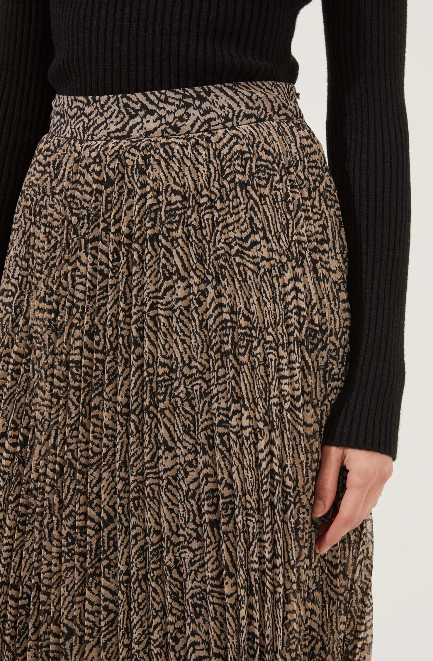 Animal Instinct Pleated Midi Skirt 5 Animal Instinct Pleated Midi Skirt - Image 3