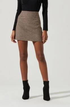 Brina Plaid Mini Skirt 22 Brina Plaid Mini Skirt -Dress Sales Store ACS9107 BROWNBLACK 0656