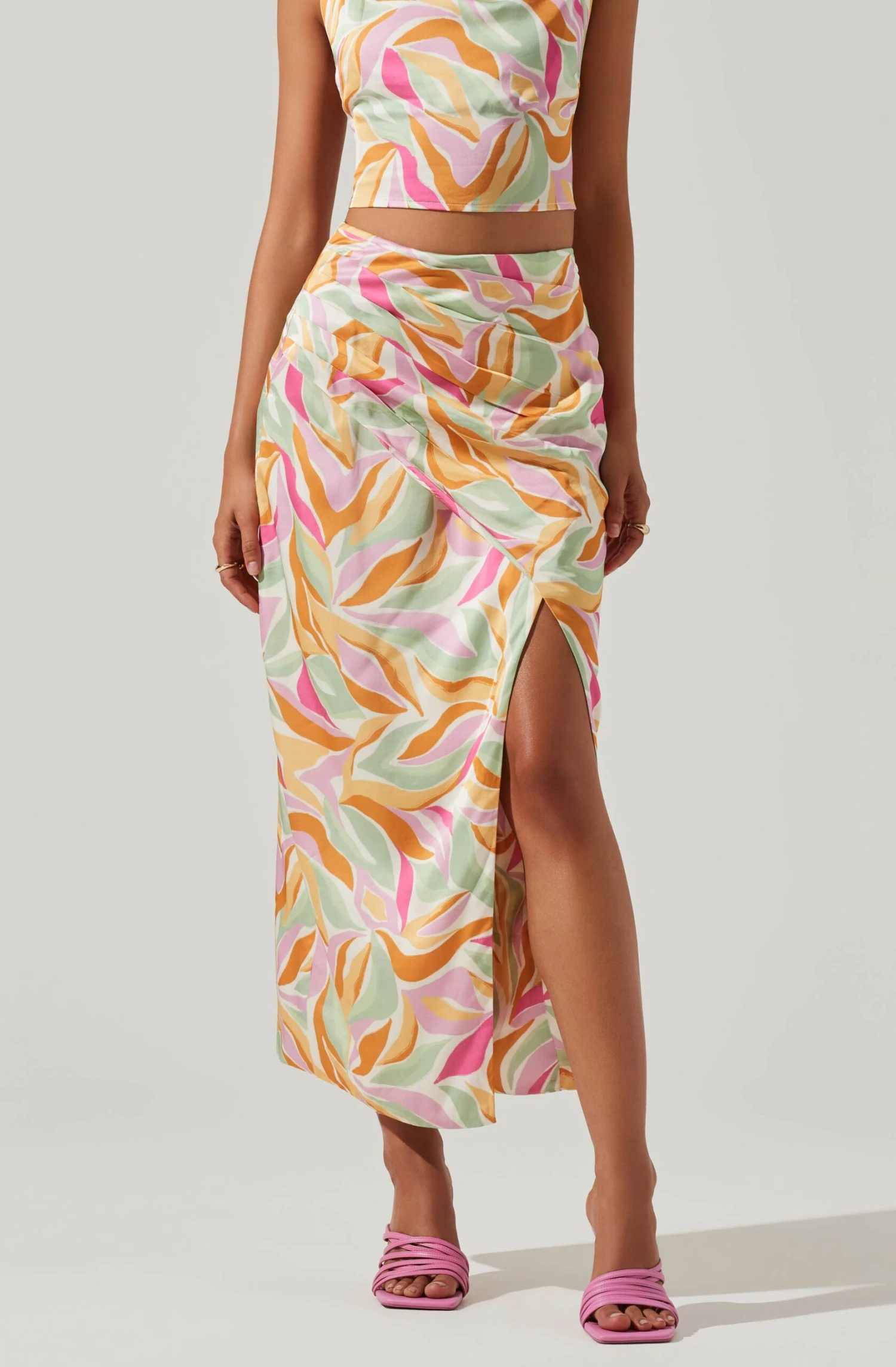 Loretta Abstract Print Midi Skirt 4 Loretta Abstract Print Midi Skirt - Image 2