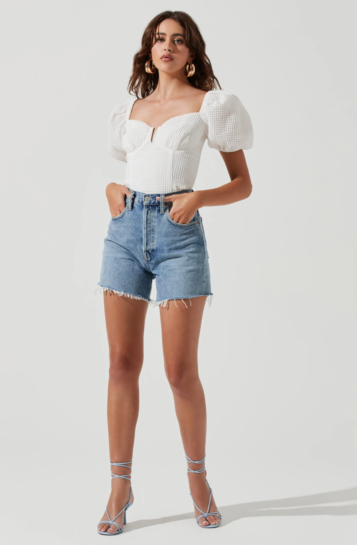 Daydreamer Sweetheart Seersucker Puff Sleeve Top 12 Daydreamer Sweetheart Seersucker Puff Sleeve Top - Image 10