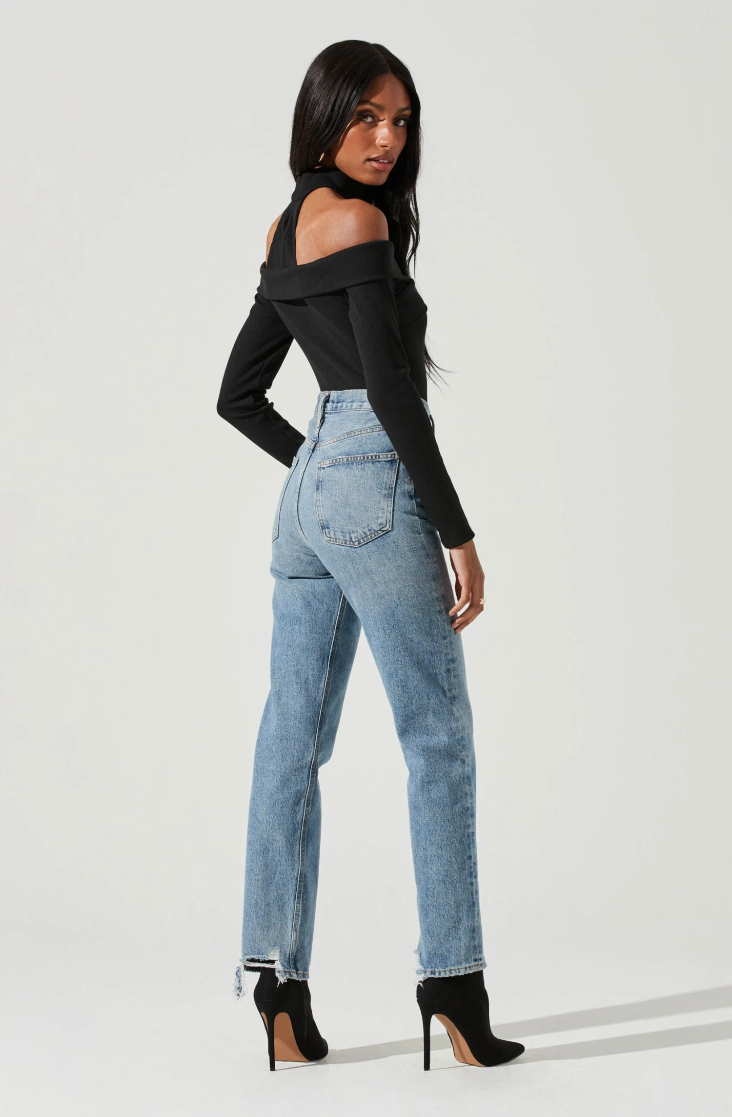 Tribeca Choker Neck Off Shoulder Bodysuit 5 Tribeca Choker Neck Off Shoulder Bodysuit - Image 3
