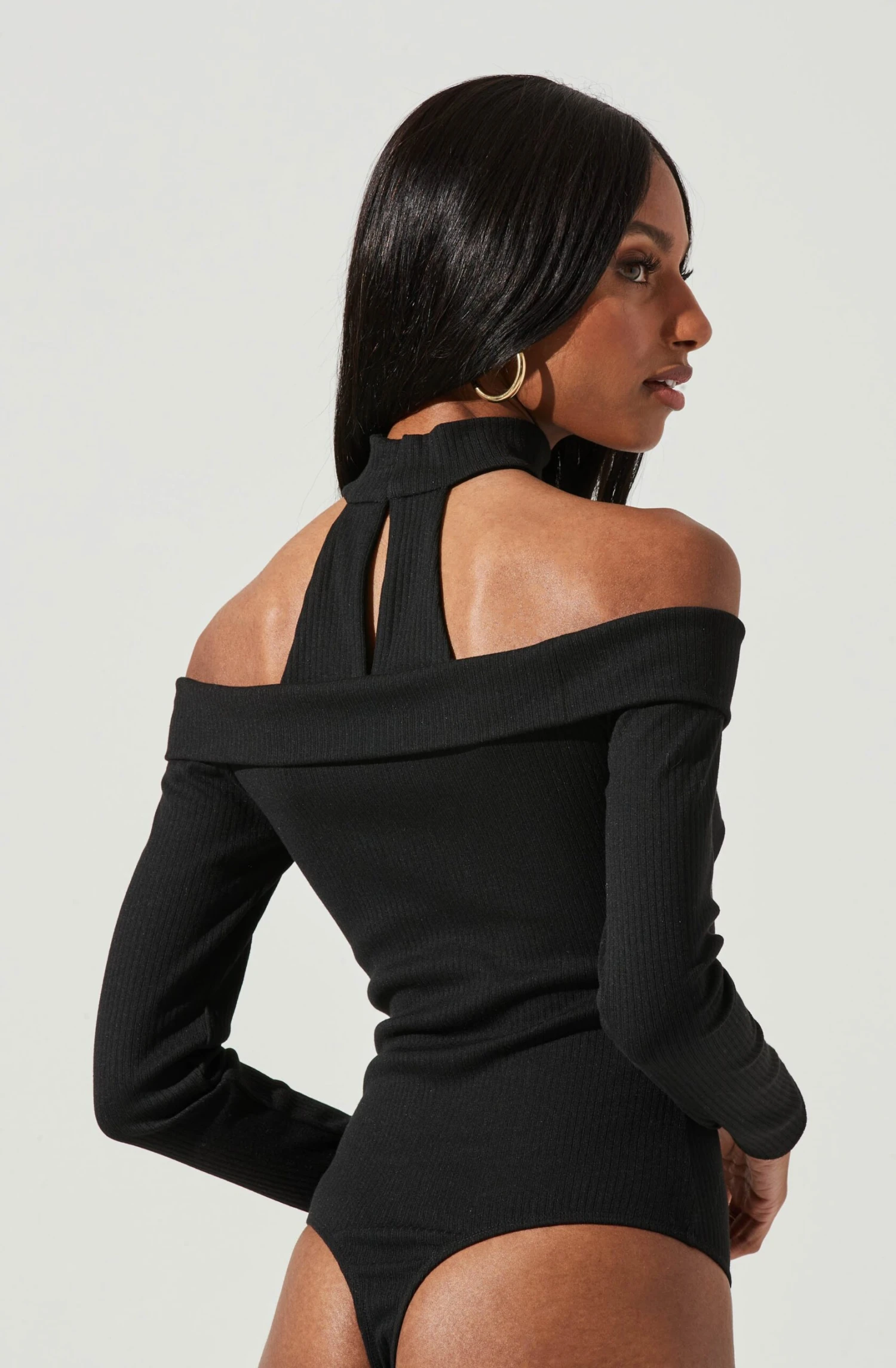 Tribeca Choker Neck Off Shoulder Bodysuit 7 Tribeca Choker Neck Off Shoulder Bodysuit - Image 5