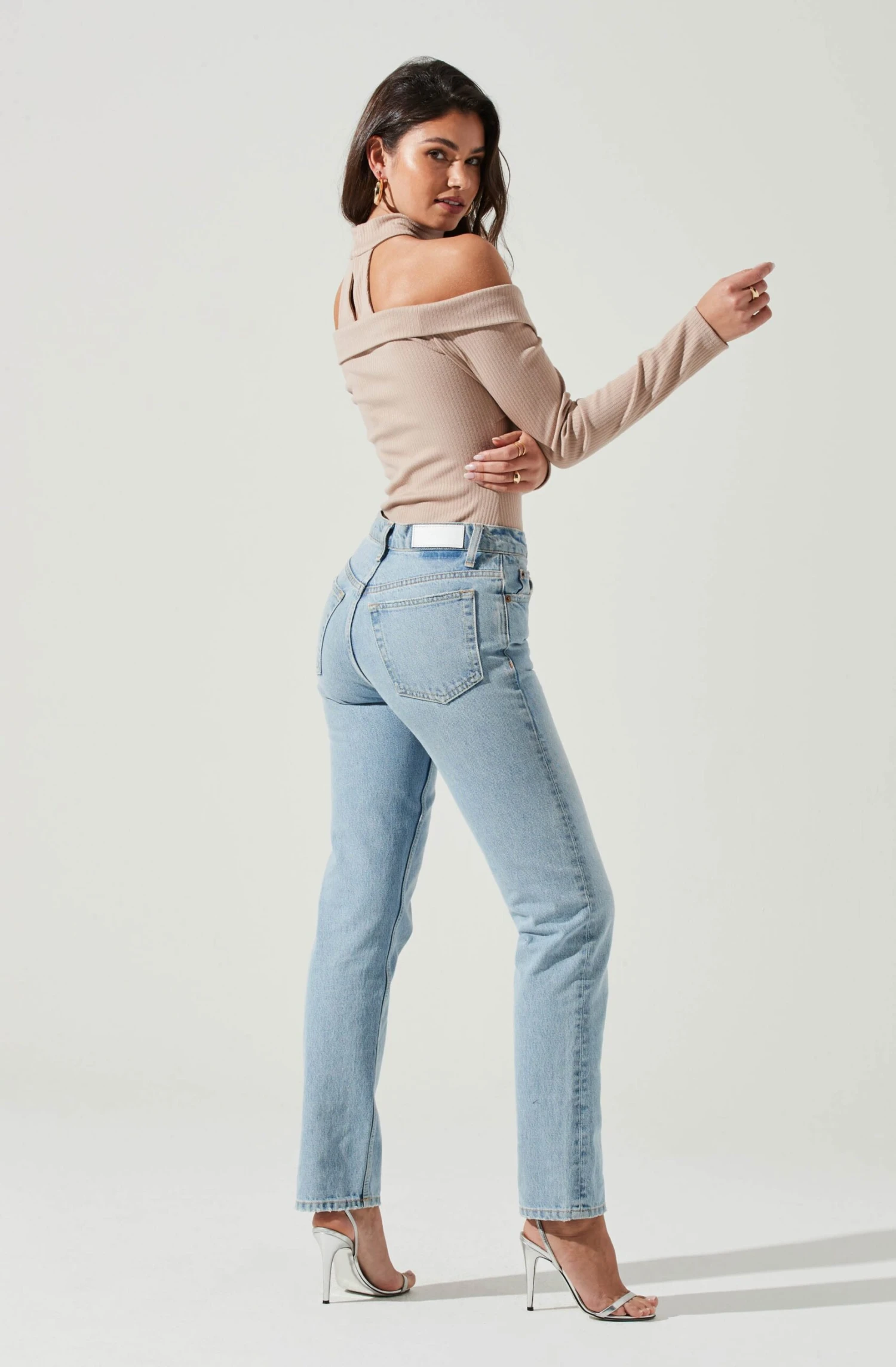 Tribeca Choker Neck Off Shoulder Bodysuit 11 Tribeca Choker Neck Off Shoulder Bodysuit - Image 9