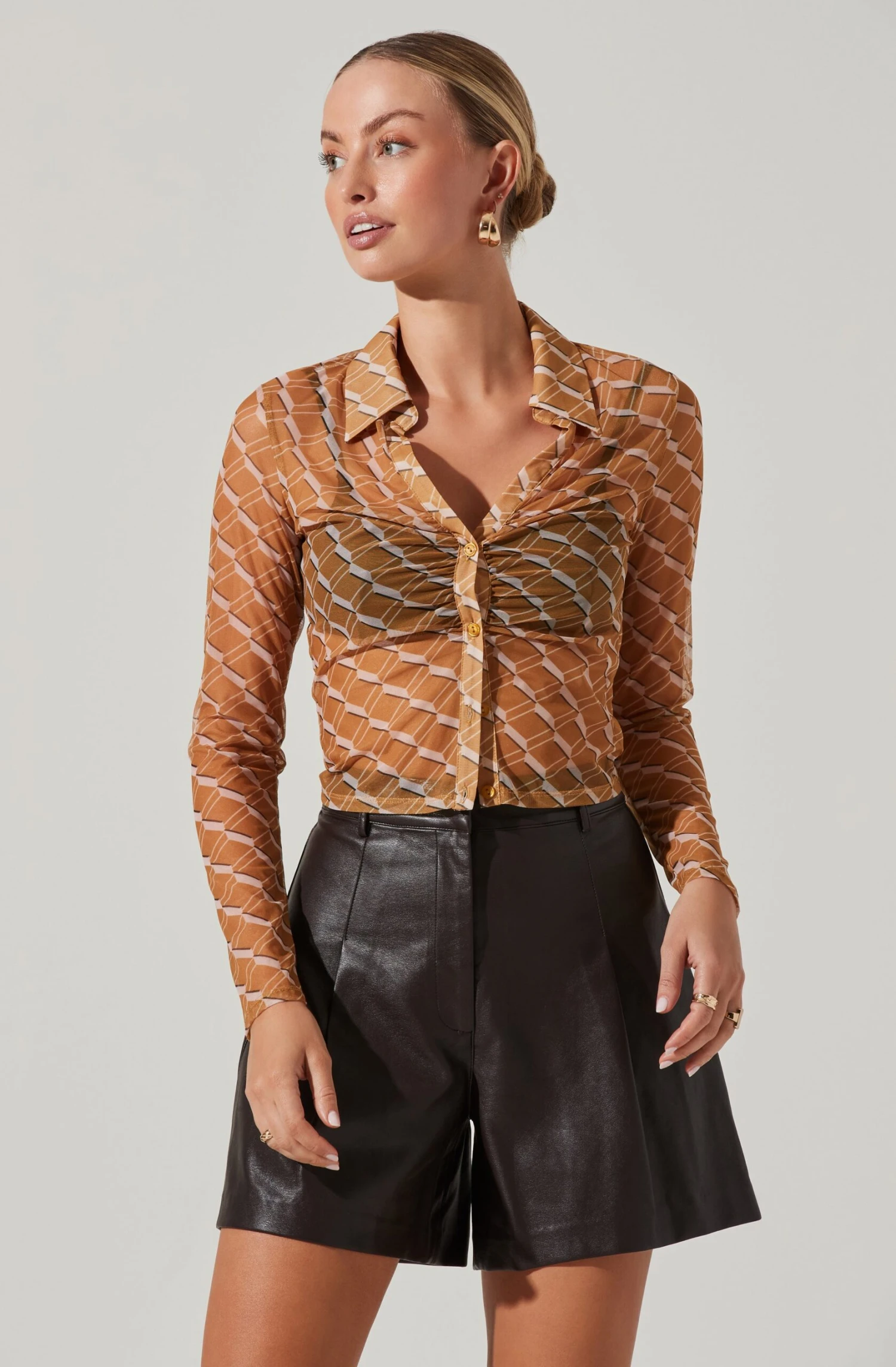 Wilma Faux Leather Shorts 5 Wilma Faux Leather Shorts - Image 3