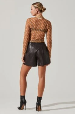 Wilma Faux Leather Shorts 19 Wilma Faux Leather Shorts -Dress Sales Store ACT17338M MUSTARDCREAMGEO 5 e94da21f 224a 4c2c 8ec0 cbffea15c14b