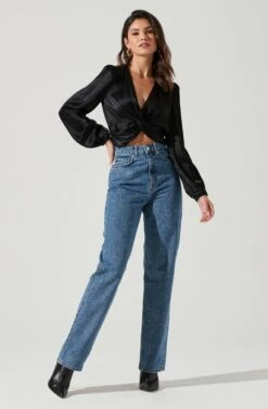 Nix Twist Front Long Sleeve Top 24 Nix Twist Front Long Sleeve Top -Dress Sales Store ACT17381 BLACK 1098