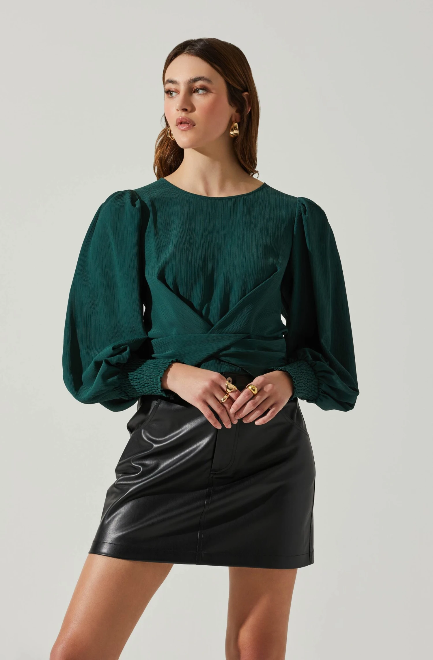 Wrenley Twist Front Puff Sleeve Top 15 Wrenley Twist Front Puff Sleeve Top - Image 13