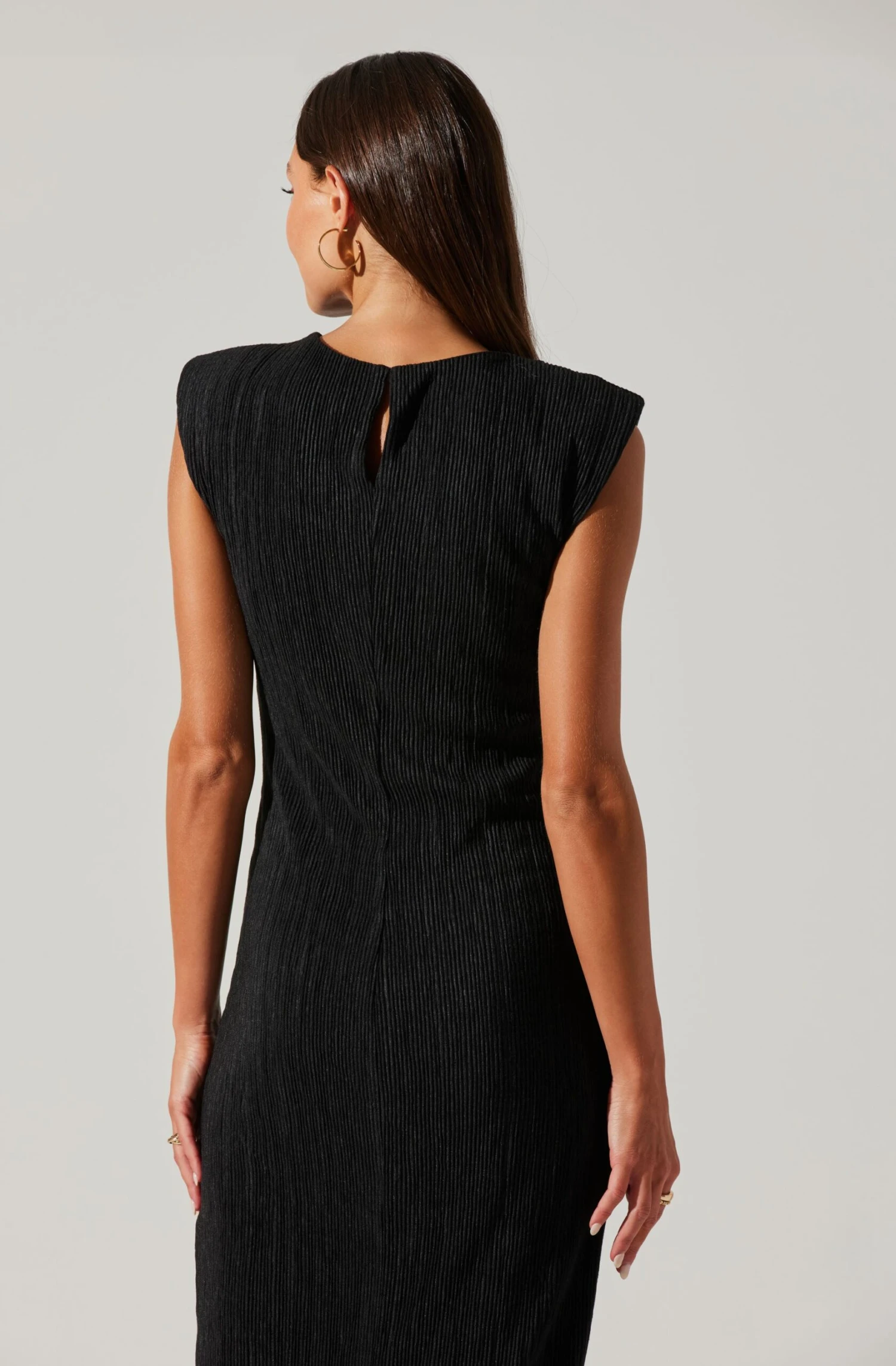 Plisse Straight Neck Midi Dress 7 Plisse Straight Neck Midi Dress - Image 5