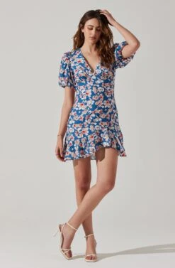Flutter Sleeve Cutout Floral Mini Dress 16 Flutter Sleeve Cutout Floral Mini Dress -Dress Sales Store ADR10724 BLUEPINKFLORAL 2