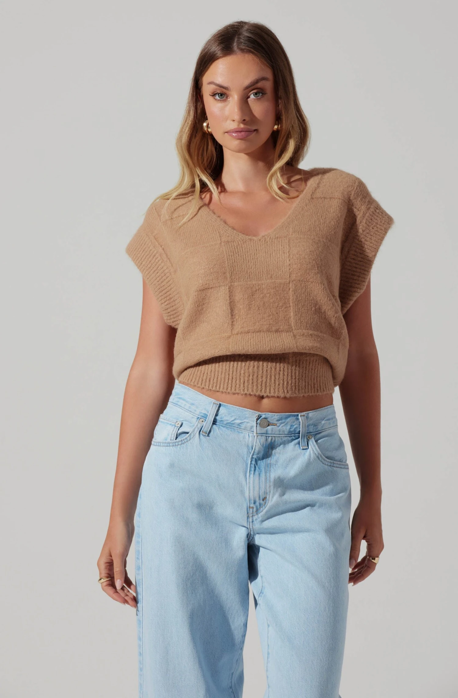 Checkered Sweater Vest 5 Checkered Sweater Vest - Image 3