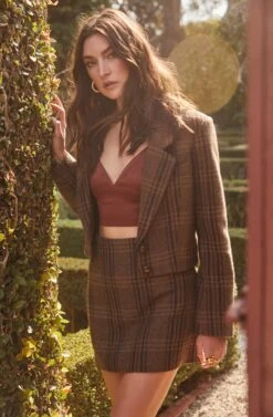Brina Cropped Plaid Jacket -Dress Sales Store ASTR FALL22 1211