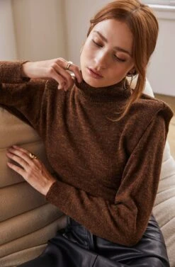 Daleyza Padded Shoulder Turtleneck Sweater 25 Daleyza Padded Shoulder Turtleneck Sweater -Dress Sales Store ASTR FALL23 ASSETS 1048