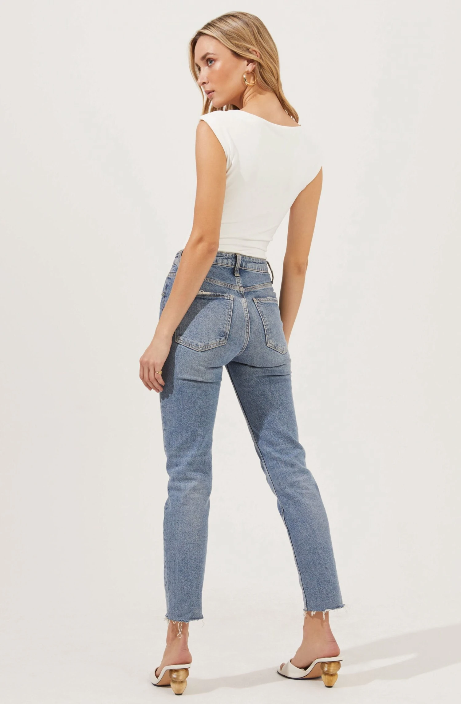 Cap Sleeve Square-Neck Bodysuit 18 Cap Sleeve Square-Neck Bodysuit - Image 16