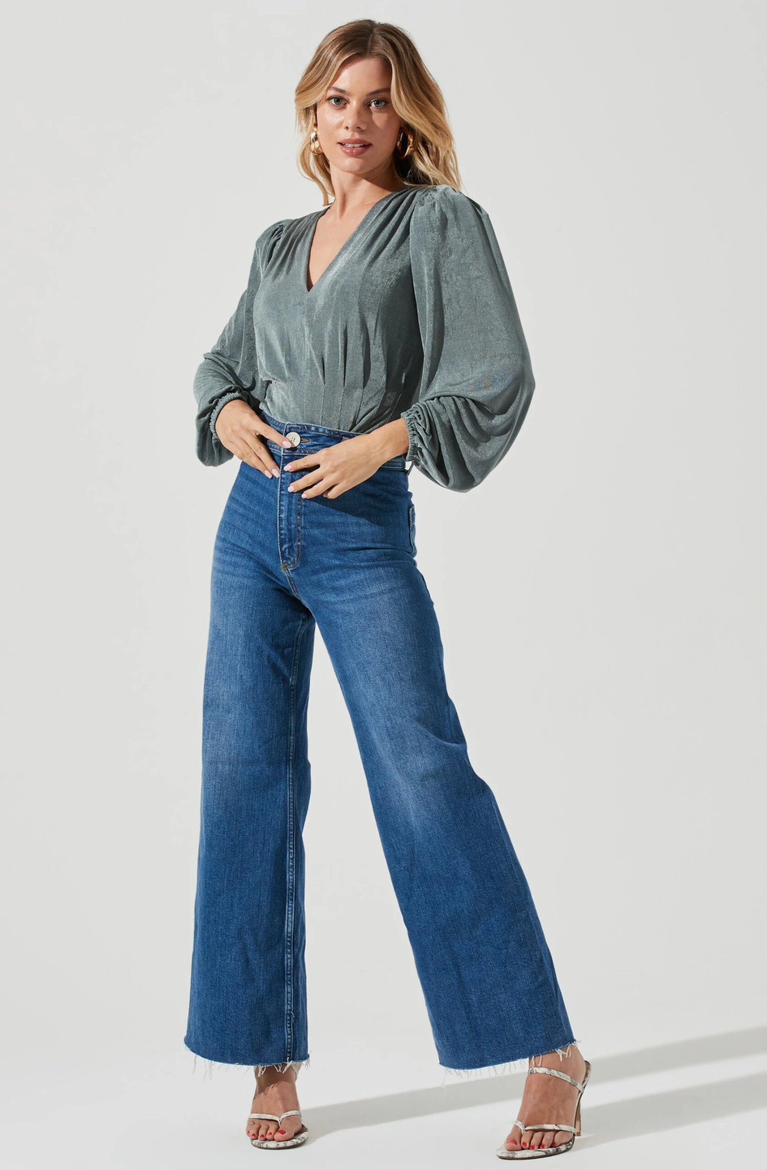 Long Sleeve V-Neck Bodysuit 11 Long Sleeve V-Neck Bodysuit - Image 9