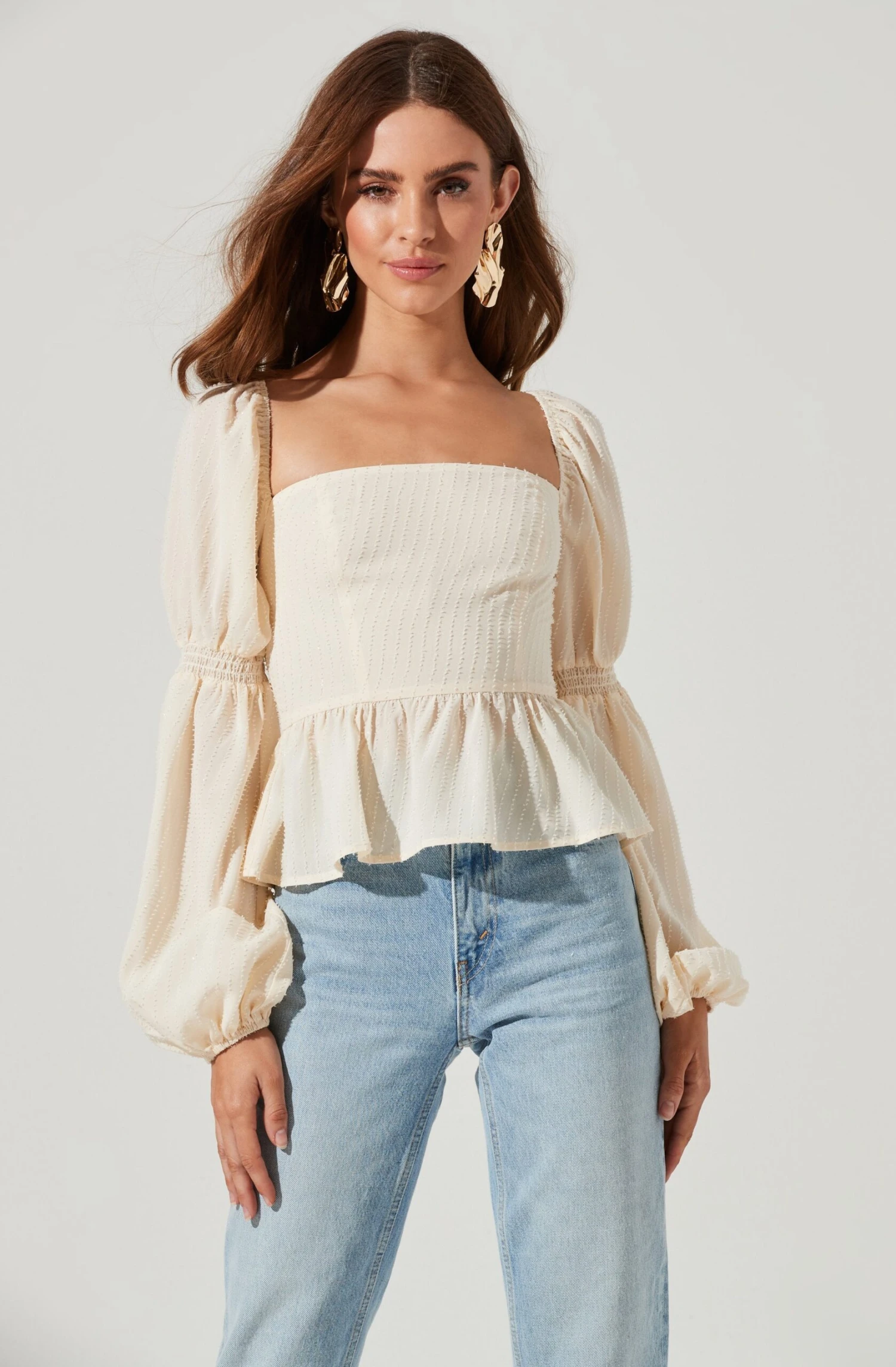 Cinched Long Sleeve Square Neck Top 9 Cinched Long Sleeve Square Neck Top - Image 7