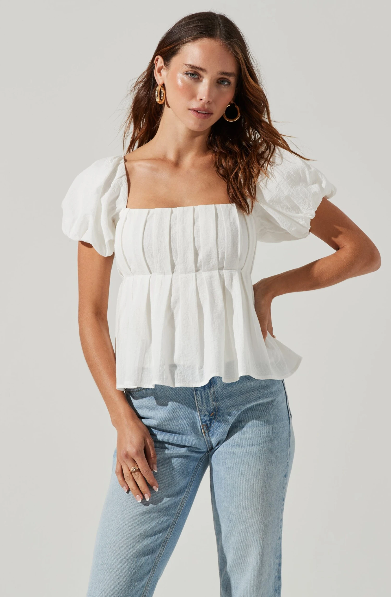 Pleated Back Cutout Bubble Sleeve Top 6 Pleated Back Cutout Bubble Sleeve Top - Image 4