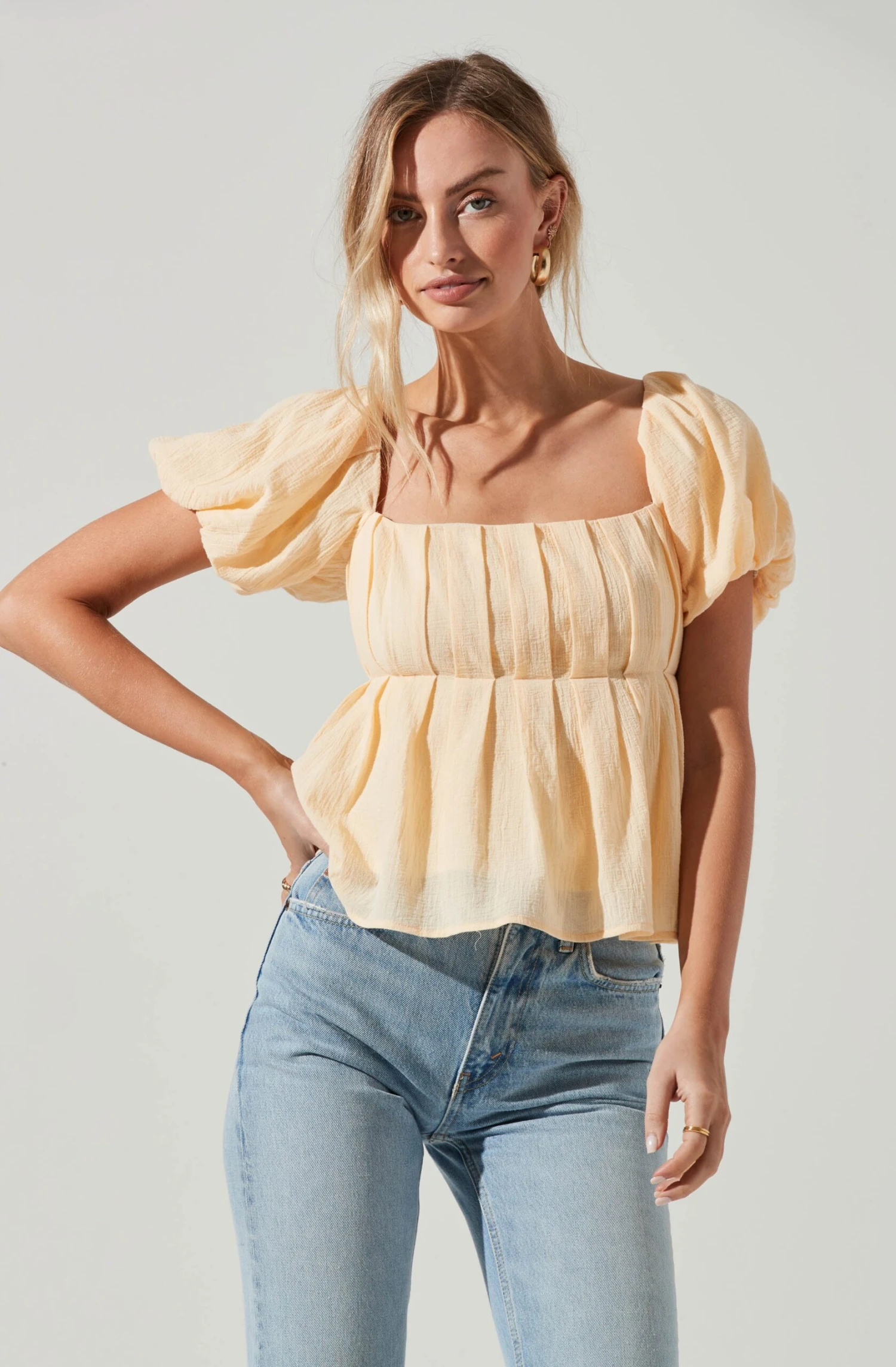 Pleated Back Cutout Bubble Sleeve Top 7 Pleated Back Cutout Bubble Sleeve Top - Image 5