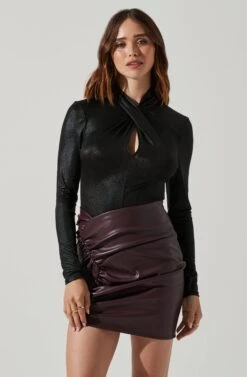 Long Sleeve Cross Neck Bodysuit 20 Long Sleeve Cross Neck Bodysuit -Dress Sales Store AT17405 BLACKSHINE 2