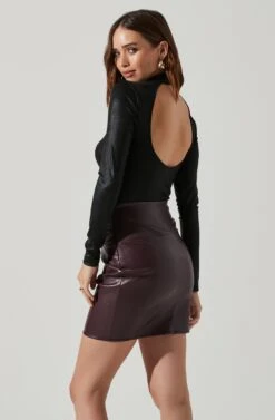 Long Sleeve Cross Neck Bodysuit 25 Long Sleeve Cross Neck Bodysuit -Dress Sales Store AT17405 BLACKSHINE 5