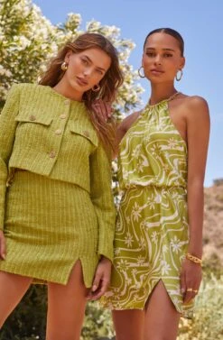 Quinta Retro Floral Halter Mini Dress 15 Quinta Retro Floral Halter Mini Dress -Dress Sales Store Shoot 2398